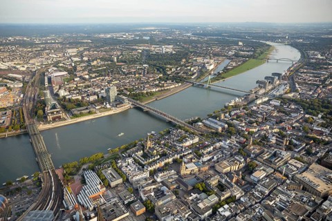 Cologne Old Town am Rhein