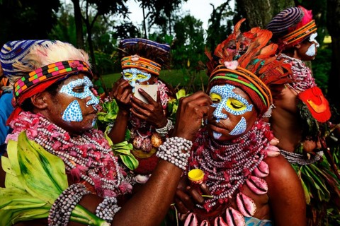 Natives paint themselves