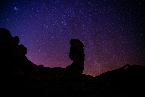 Roque Cinchado and Teide vulcano with starry sky