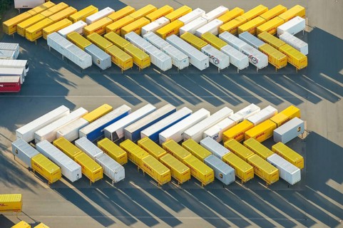 DHL trailer