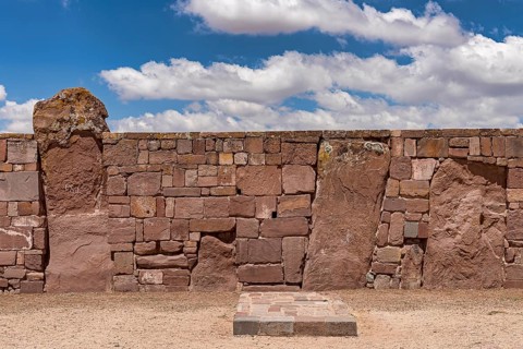 Outer wall of the Kalasasaya temple