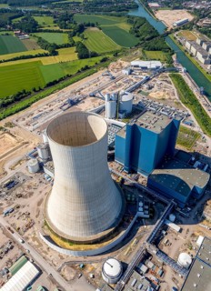 Power plant Datteln 4 under construction