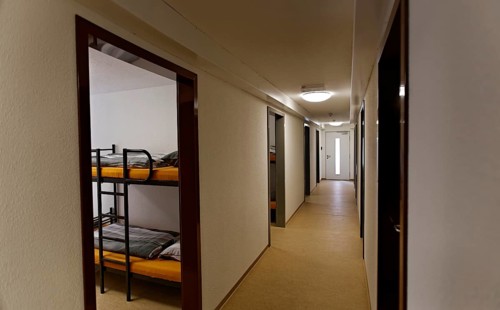 Refugee shelter