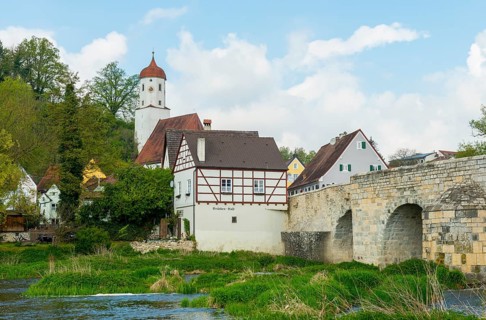 Old town with bridge over River Wornitz
