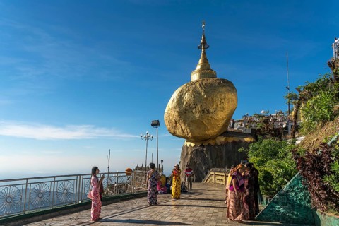 Golden Rock Kyaiktiyo Pagoda