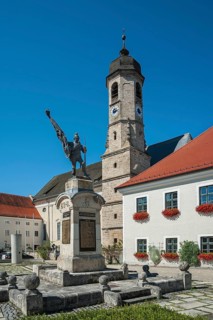 Abbey Church of Saint Peter and Paul with war memorial