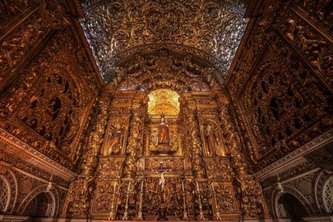 Side chapel in the jesuit church of Staint Roch