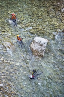 People canyoning in the Gorges du Verdon