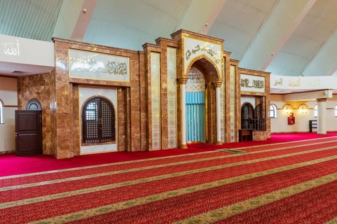 Inside Sheikh Khalifa al Nahyan Mosque