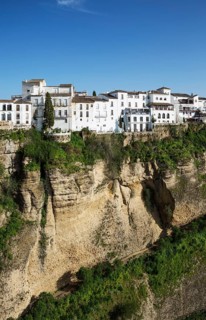 White Town high above the river gorge El Tajo