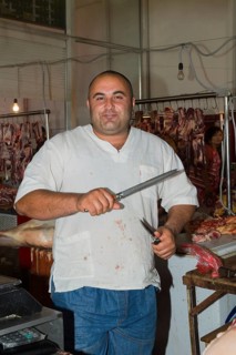 Butcher sharpening knife for cutting meat