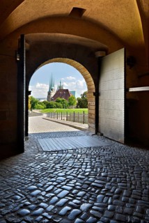 Fortress gate