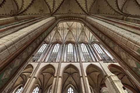 Pillars and ceiling vaults of St. Marienkirche