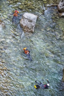 People canyoning in the Gorges du Verdon