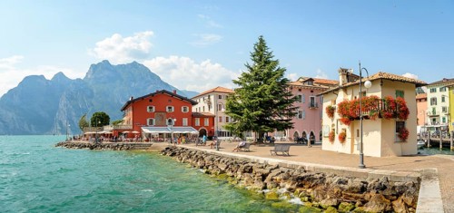 Lakeside promenade