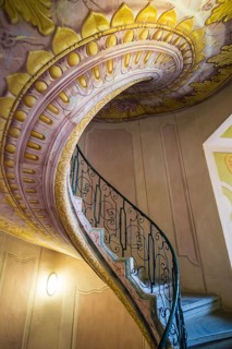 Spiralling staircase