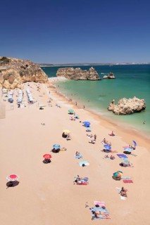 Praia da Dona Ana sandy beach