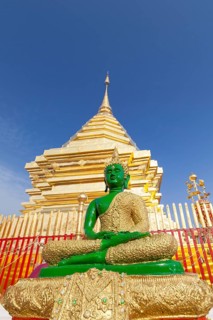 Jade Buddha statue