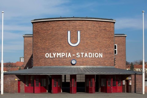 Entrance to the subway station
