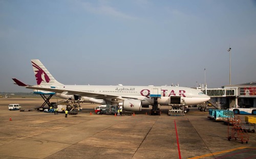 Qatar Airways plane