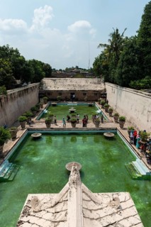 Fountains and pools
