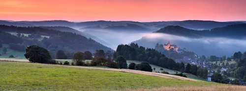 Castle and village Lauenstein