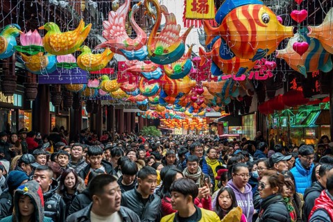 Crowds of people on Chinese New Year
