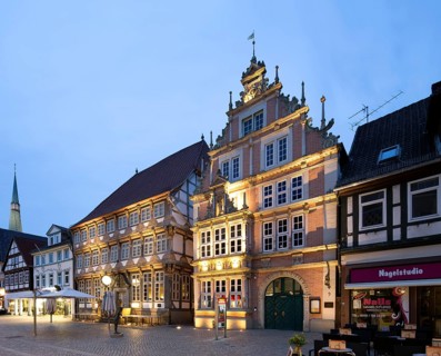 Stiftsherrenhaus and Leisthaus