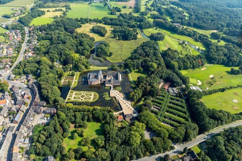 Romantik Parkhotel moated castle Anholt