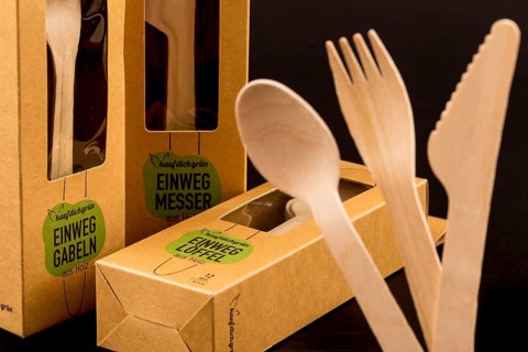 Disposable wooden cutlery
