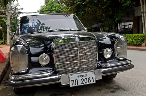 Mercedes-Benz S 280 vintage car with Laotian number plate
