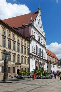 Richard Strauss Fountain
