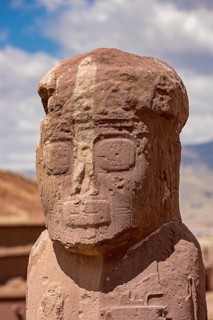 Monolith in Kalsasaya Temple