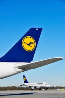 Lufthansa tail from the Airbus A340