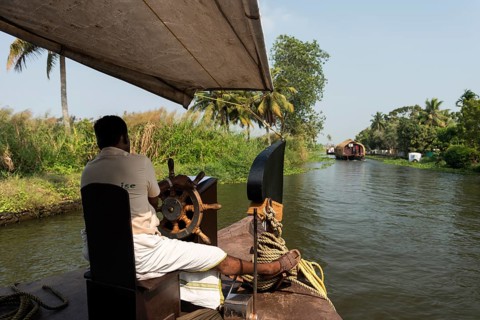 Boatman on kettuvallam