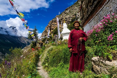 Nun Ani Chorten at Praken Gompa monastery