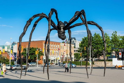 The Maman statue