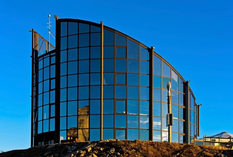 Restaurant Le Kuklos on the summit of Berneuse
