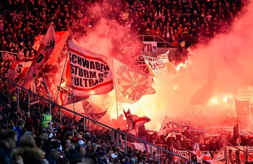 Ultras ignite Bengalos
