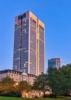 OpernTurm