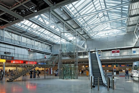 Albrecht Durer airport