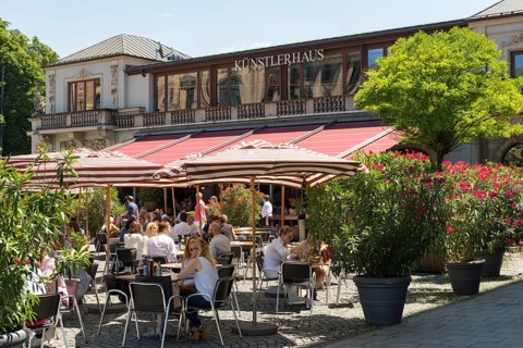 Restaurant L`Osteria in the Kunstlerhaus at the Lenbachplatz