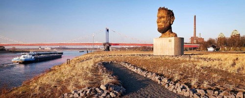 Sculpture echo of Poseidon