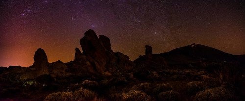 Roque Cinchado and Teide vulcano with starry sky