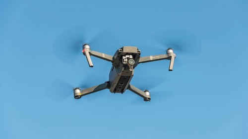 Flying quadrocopter