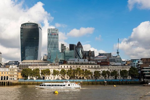 Skyline with 20 Fenchurch Street