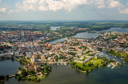 Historic centre with castle Schwerin