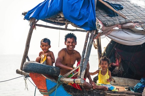 Native on houseboat