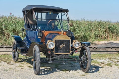 Vintage car
