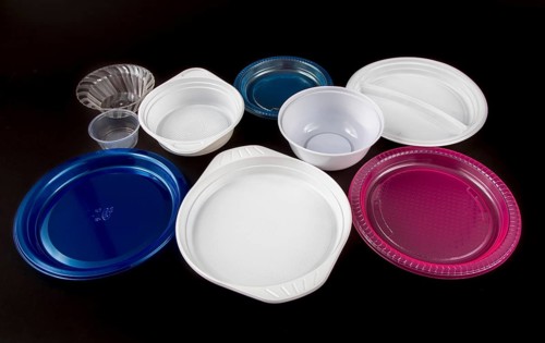 Plastic plates